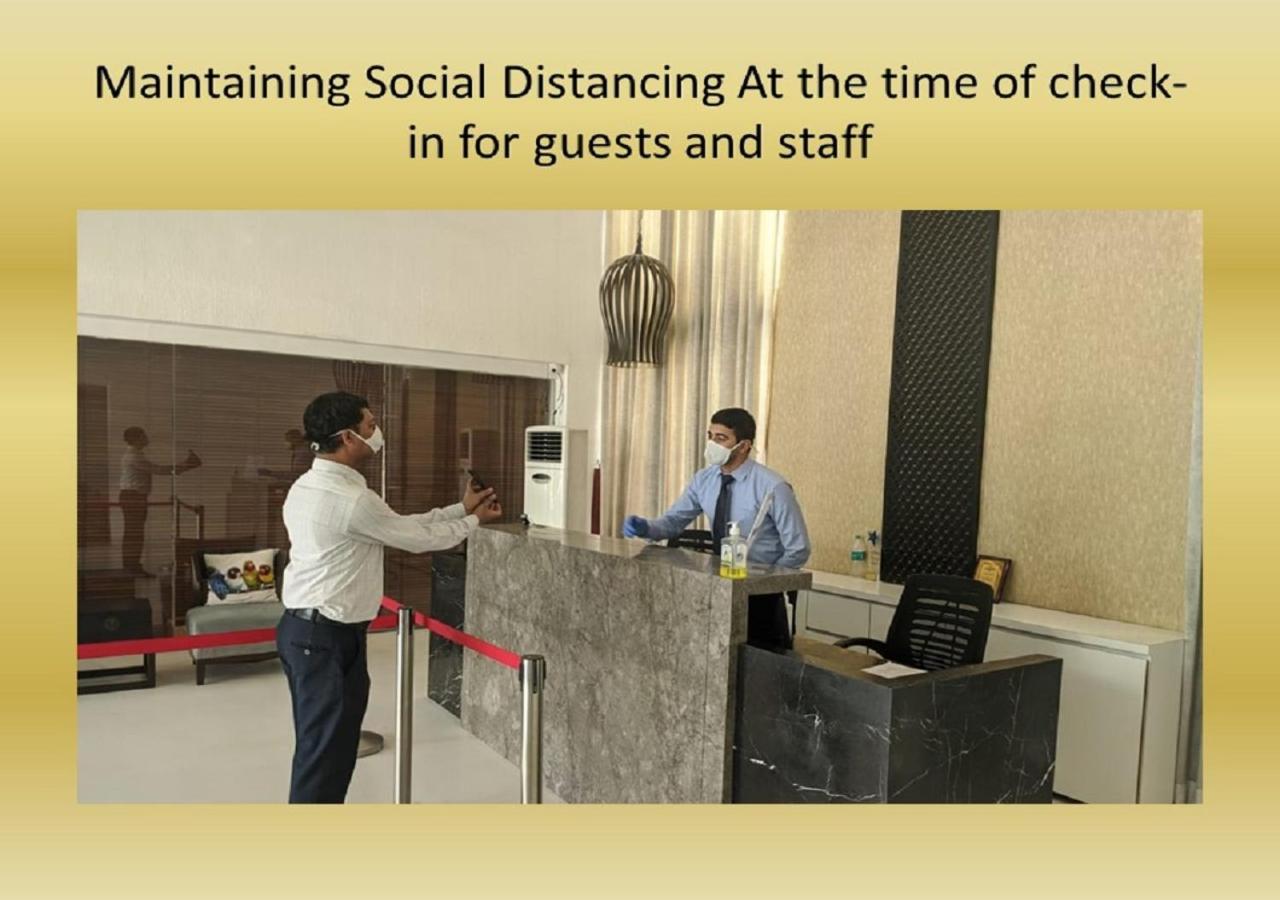 Hotel Deccan Serai, Hitec City, Гайдарабад Екстер'єр фото